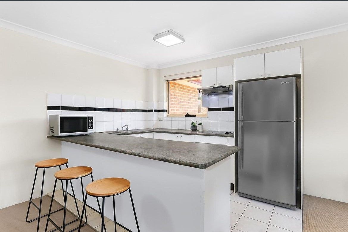 27/494-496 President Avenue, Kirrawee Leased by Gavan Property - image 1