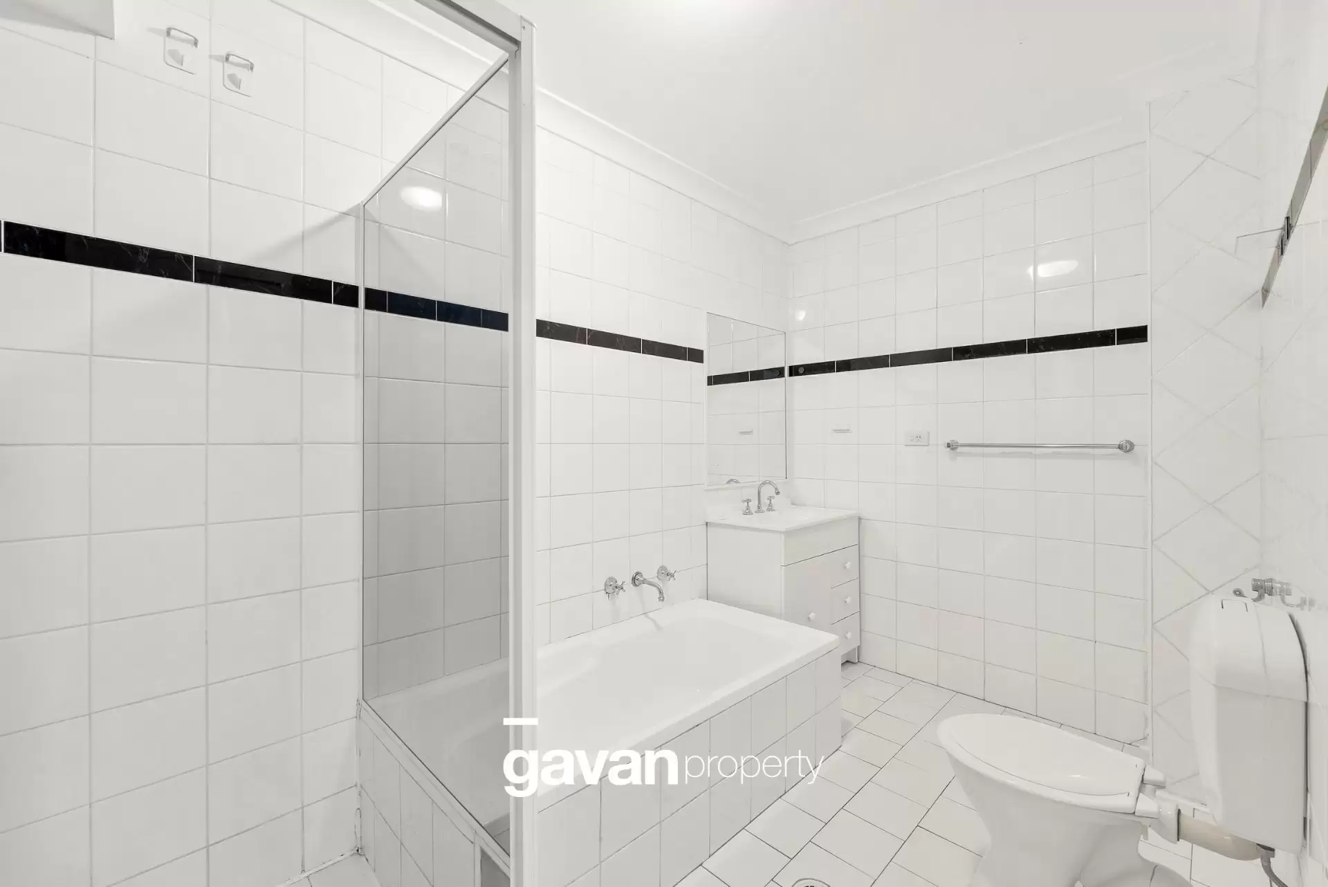 Photo #4: 27/494-496 President Avenue, Kirrawee - For Lease by Gavan Property