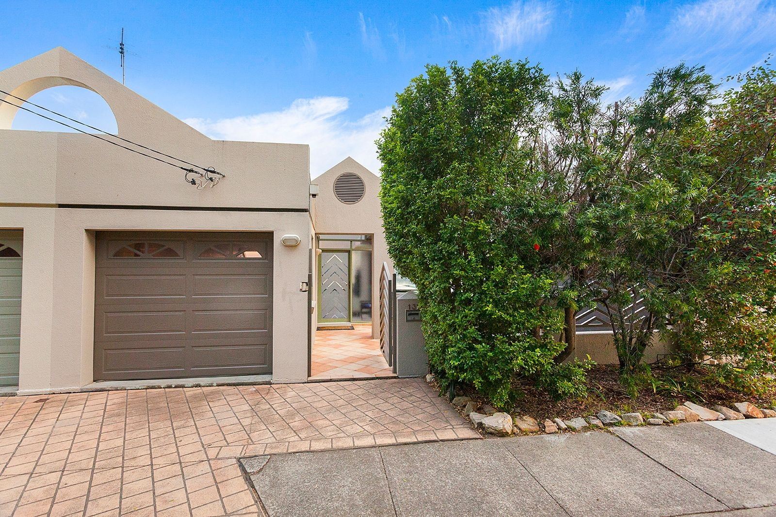 137 Kyle Parade, Kyle Bay Sold by Gavan Property - image 1