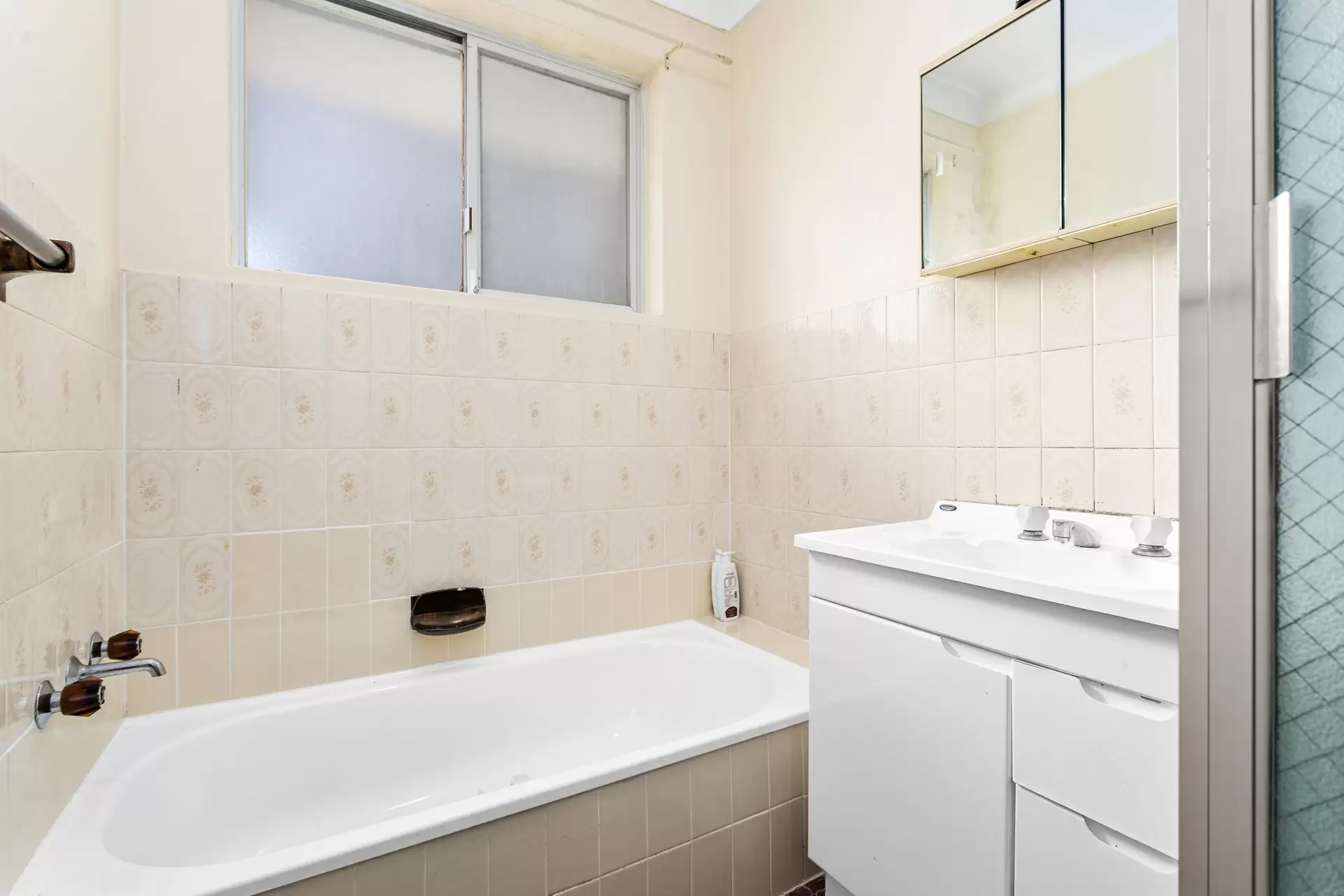5/3-5 Shaftesbury Street, Carlton For Lease by Gavan Property - image 1