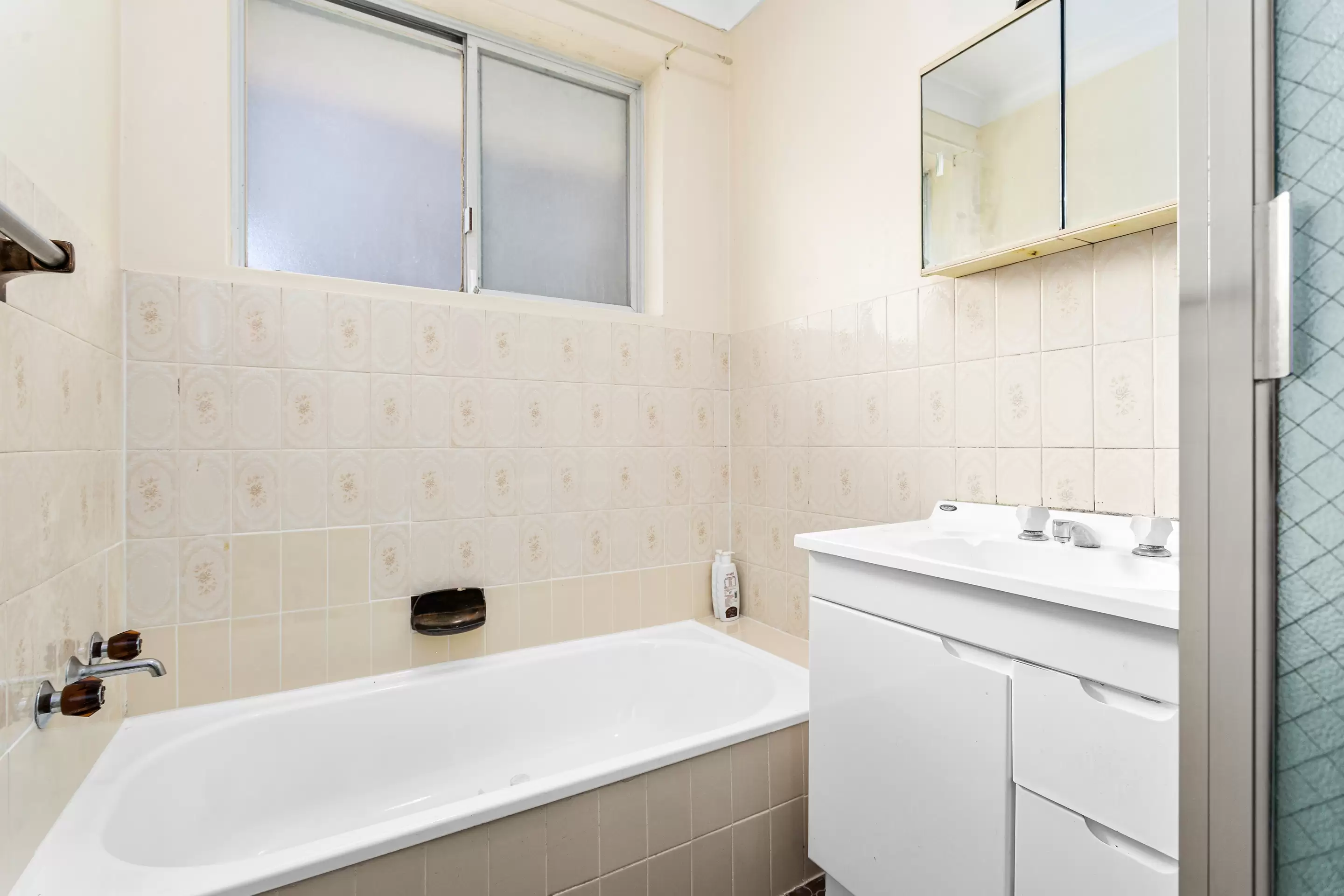5/3-5 Shaftesbury Street, Carlton For Lease by Gavan Property - image 1