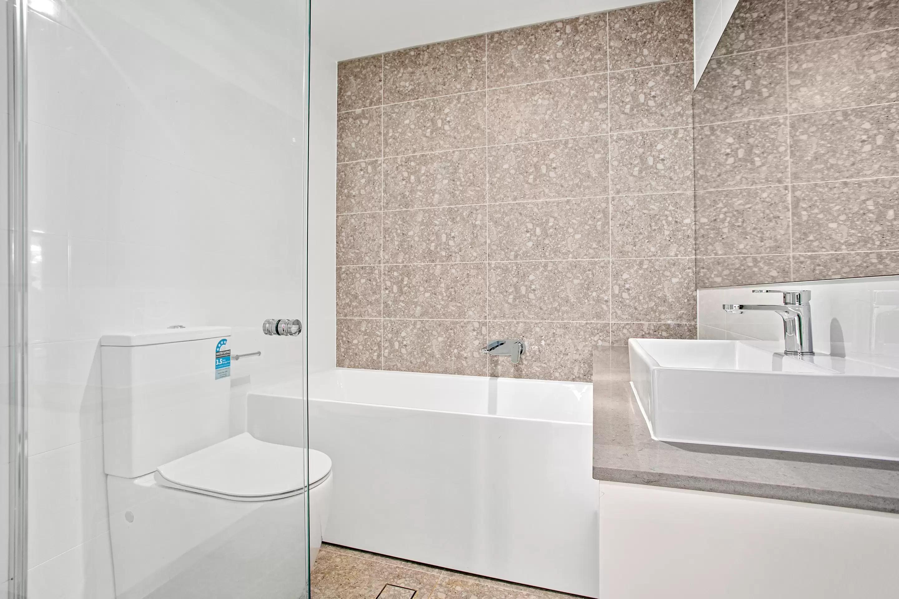 Photo #2: 1/1-3 Macquarie Place, Mortdale - For Lease by Gavan Property