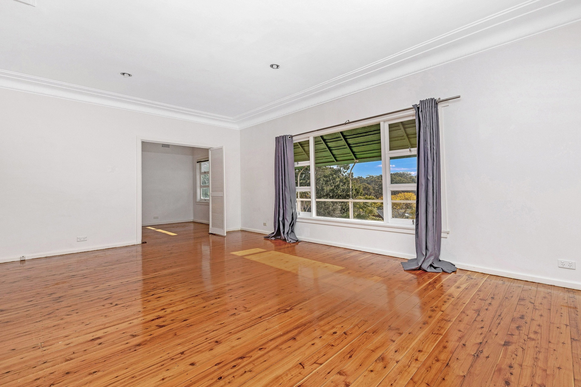 35 West Crescent, Hurstville Grove Sold by Gavan Property - image 1