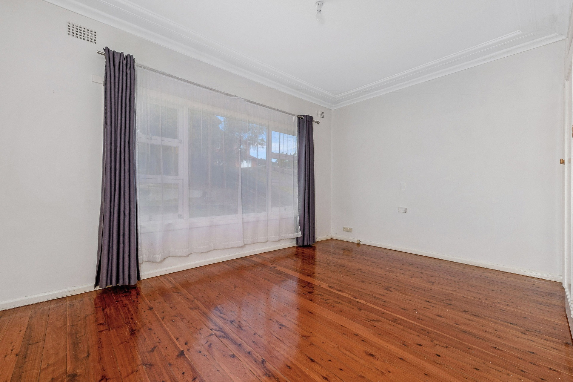 35 West Crescent, Hurstville Grove Sold by Gavan Property - image 1