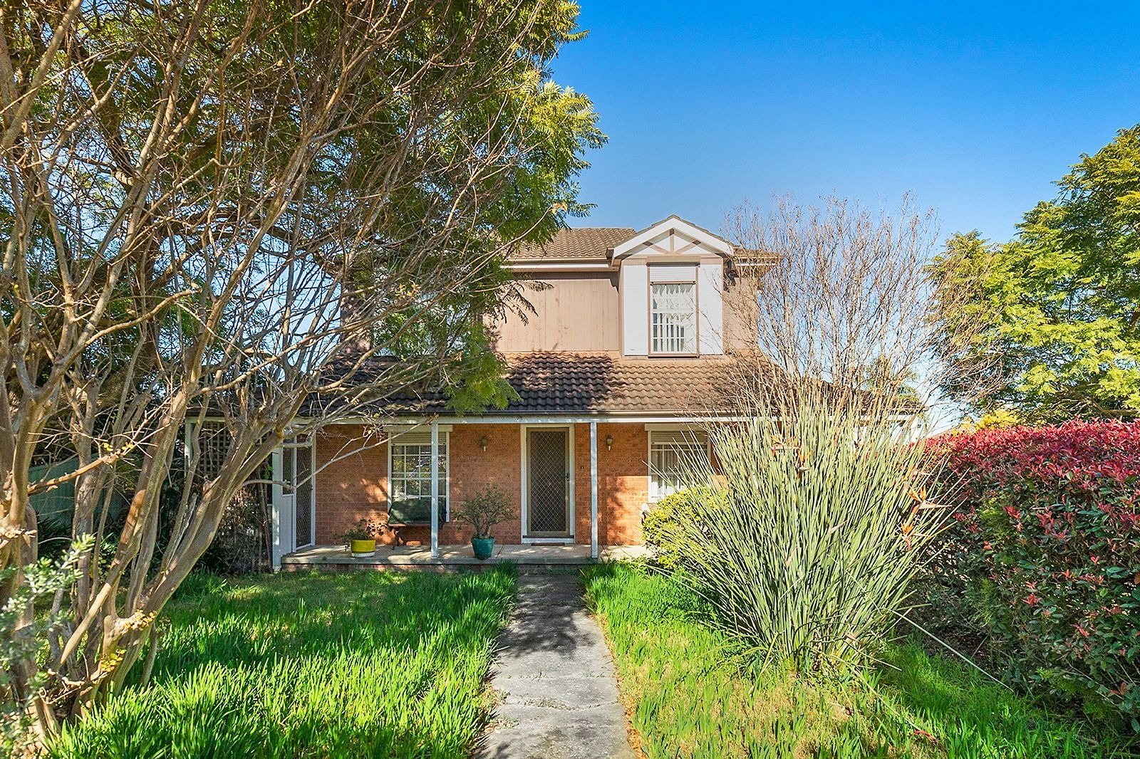 33 Gerald Road, Illawong Sold by Gavan Property - image 1