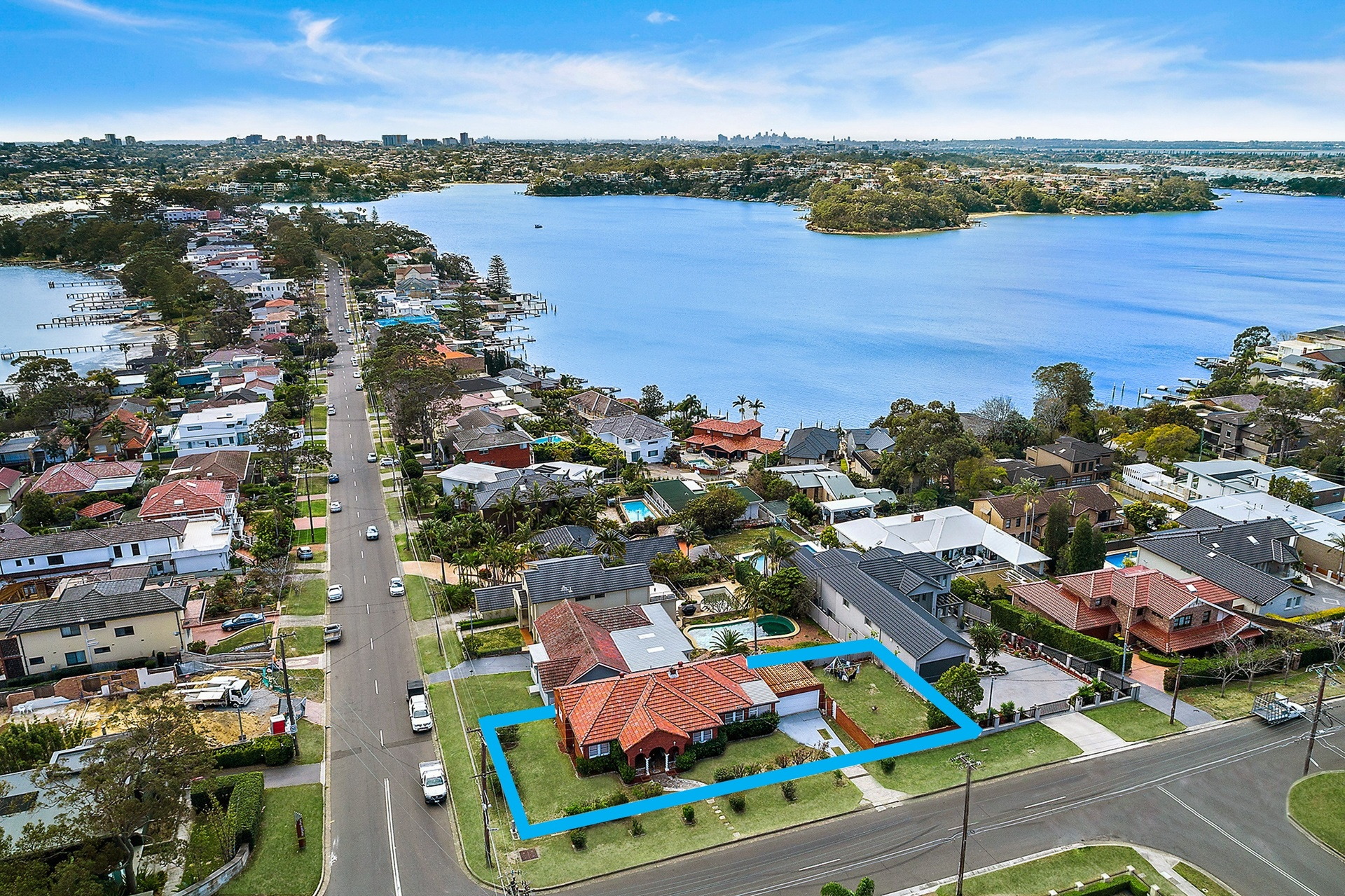 162 Kangaroo Point Road, Kangaroo Point Sold by Gavan Property - image 1