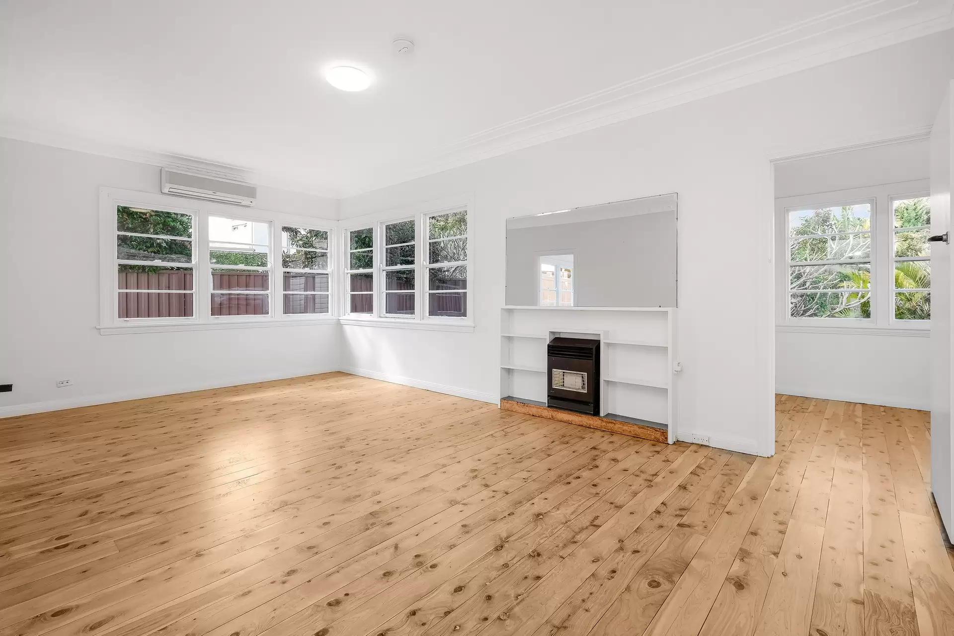 128 Terry Street, Kyle Bay Sold by Gavan Property - image 1
