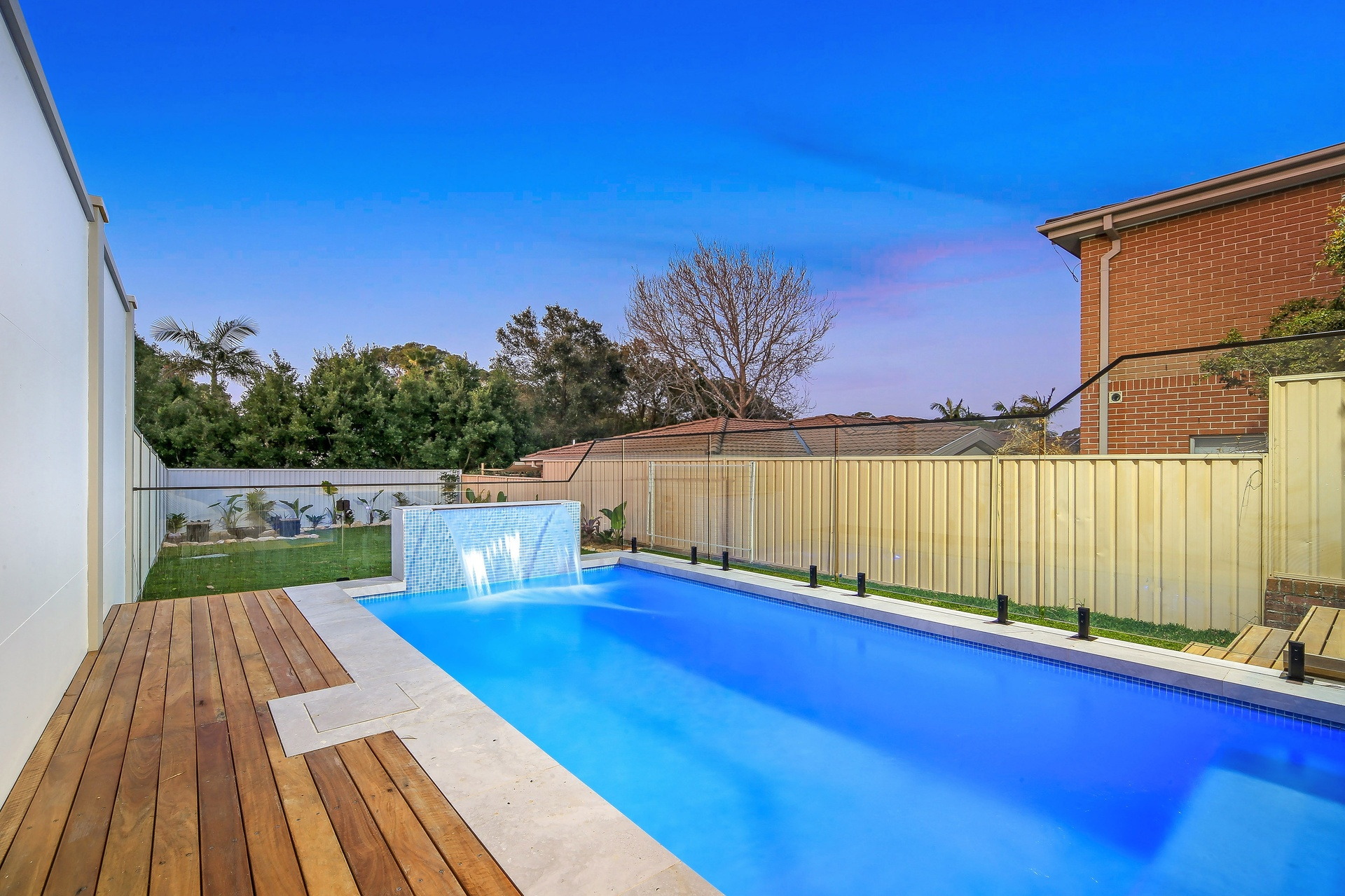 17a Cook Street, Caringbah South Sold by Gavan Property - image 1