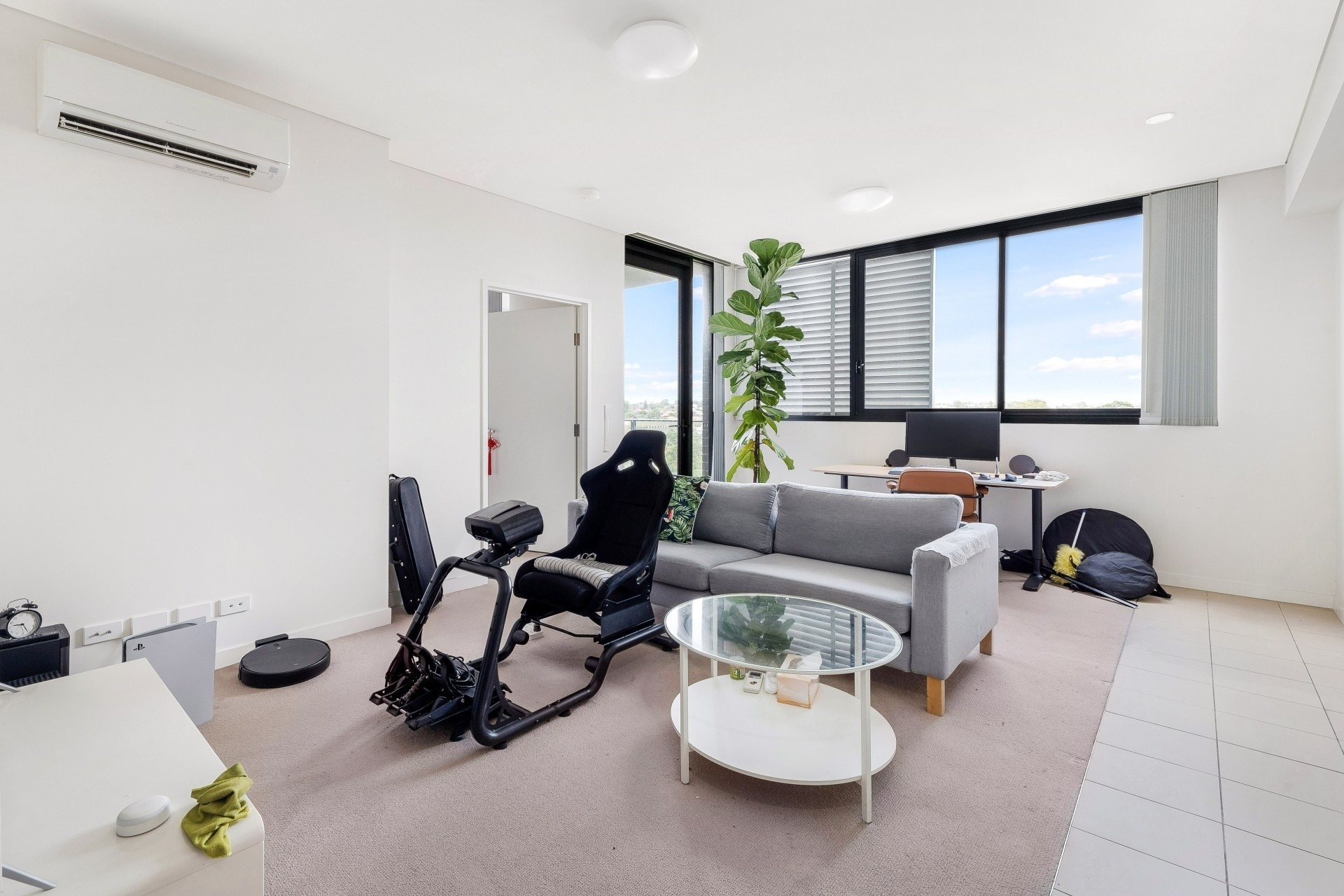 Photo #4: 401/70 Charlotte Street, Campsie - Sold by Gavan Property