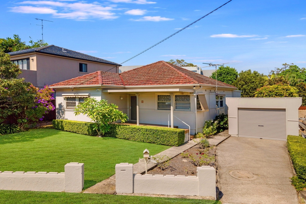 126 Terry Street, Kyle Bay Sold by Gavan Property