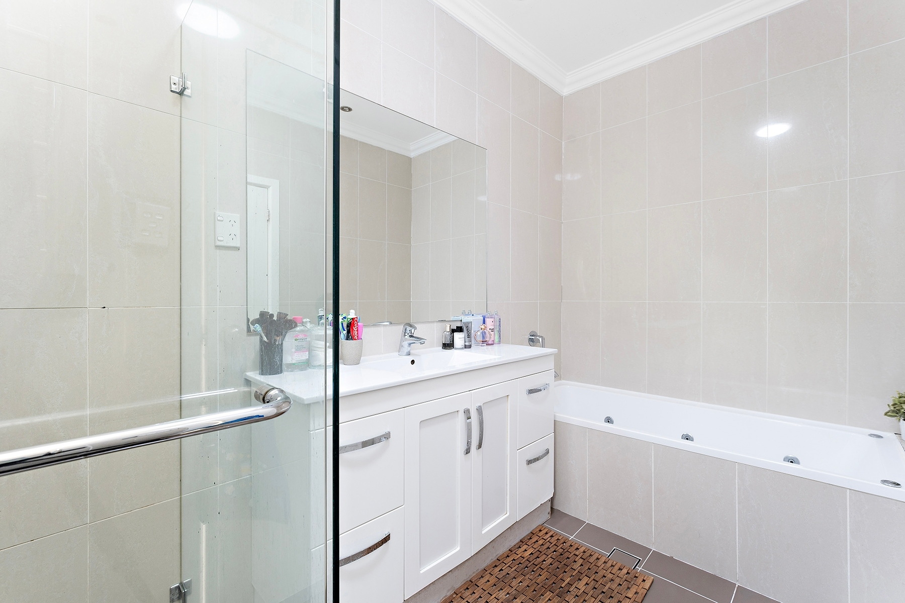 Photo #7: 12 Jeanette Street, Padstow - Sold by Gavan Property