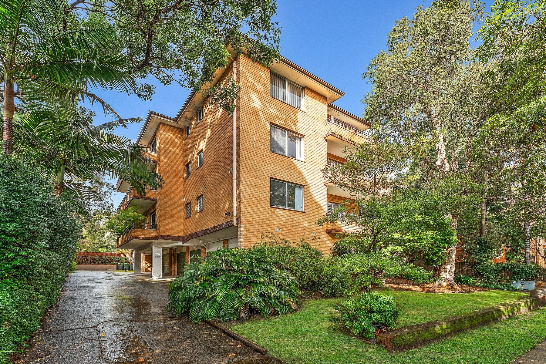 6/19-21 Station Street, Mortdale Sold by Gavan Property - image 1