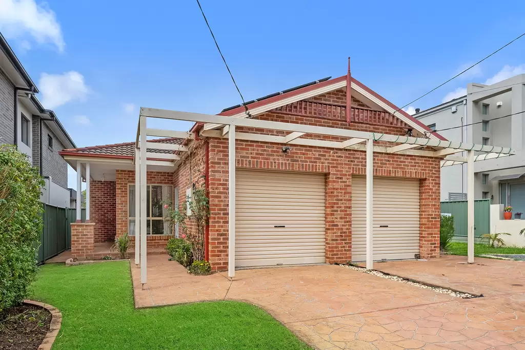 16 Peace Avenue, Peakhurst Heights Sold by Gavan Property