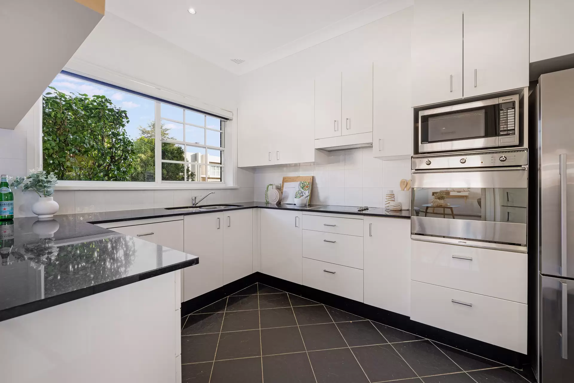1/79 Greenacre Road, Connells Point Sold by Gavan Property - image 1
