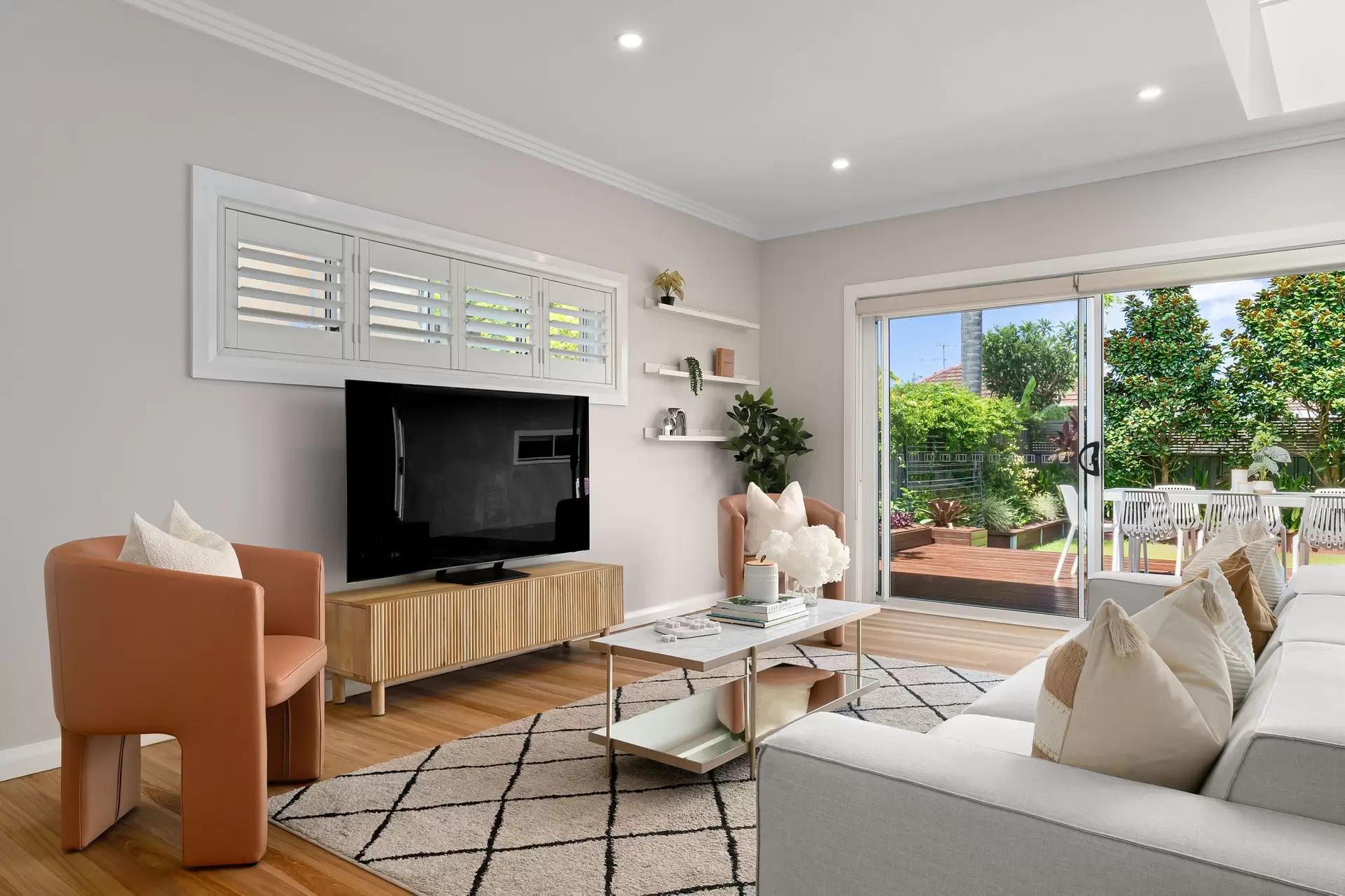 6 Bell Avenue, Kogarah Bay Sold by Gavan Property - image 1