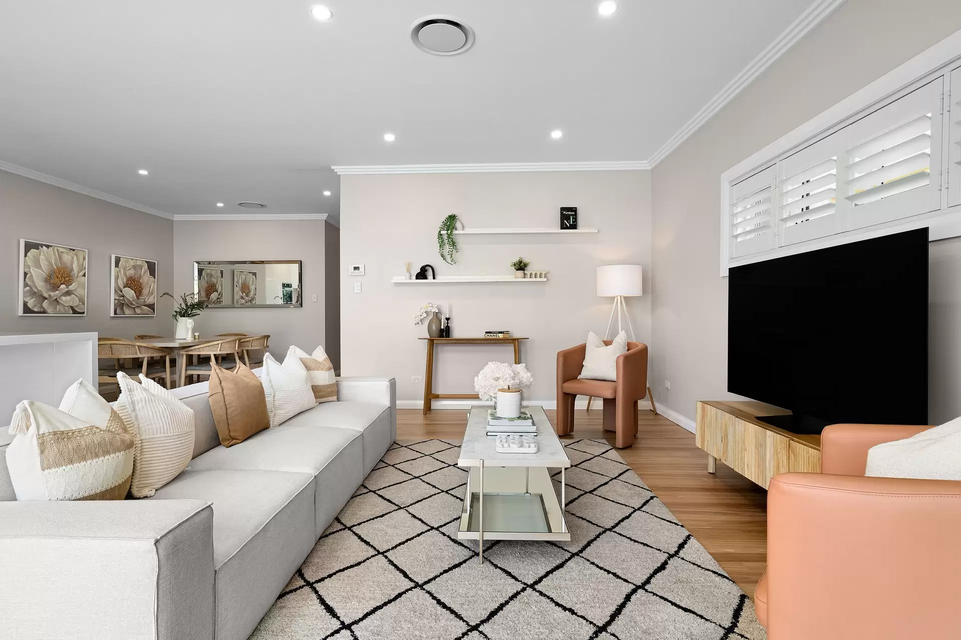 6 Bell Avenue, Kogarah Bay Sold by Gavan Property - image 1