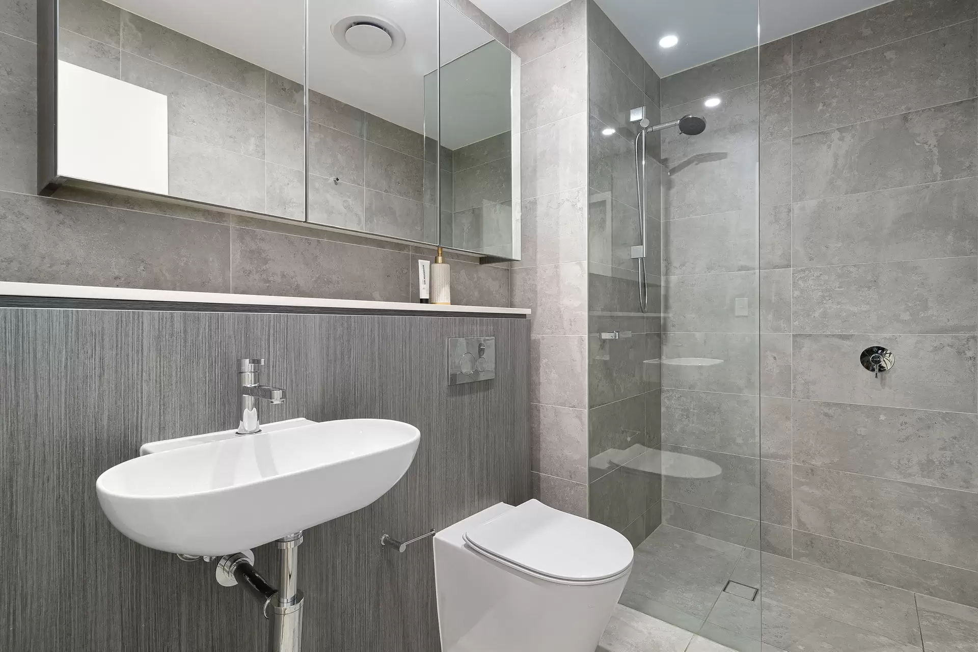 10 Garrigarrang Avenue, Kogarah For Sale by Gavan Property - image 1