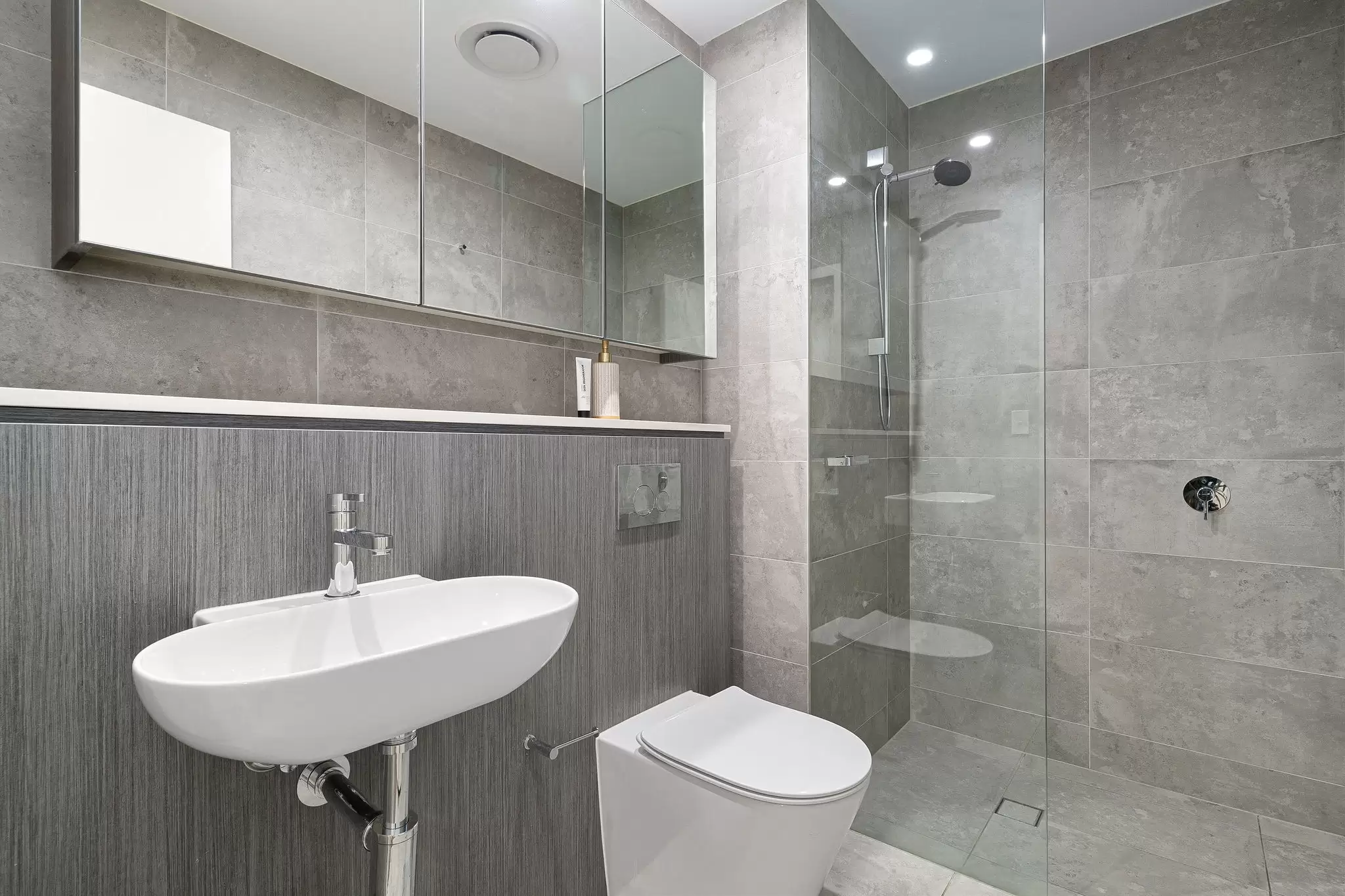 10 Garrigarrang Avenue, Kogarah For Sale by Gavan Property - image 1