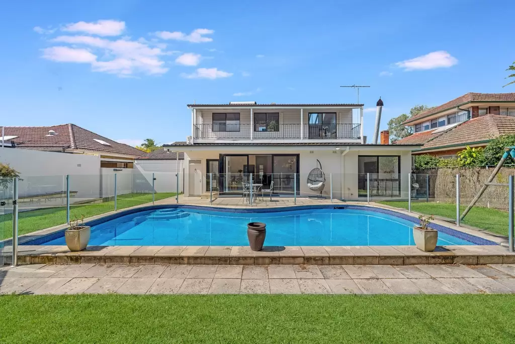 30 Read Street, Blakehurst Auction by Gavan Property