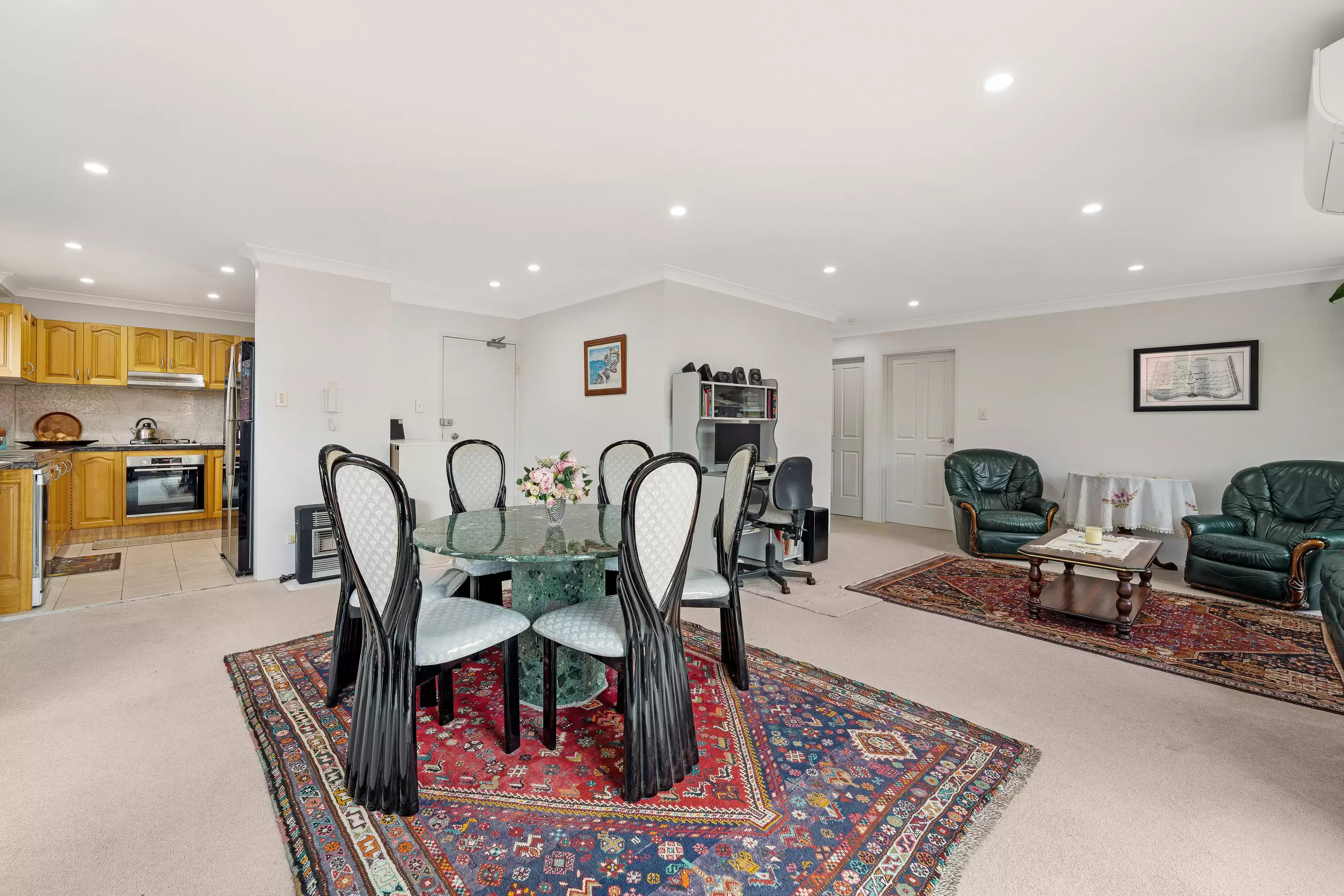 10/824-828 King Georges Road, South Hurstville Auction by Gavan Property - image 1