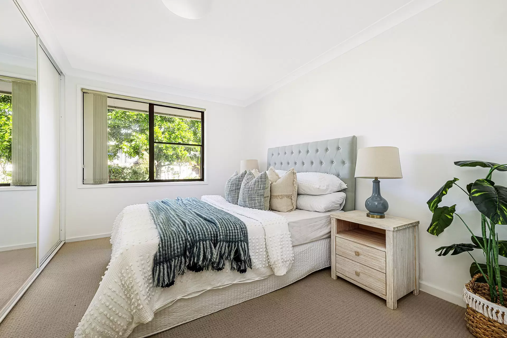 Photo #6: 10/23-27 Mutual Road, Mortdale - Sold by Gavan Property