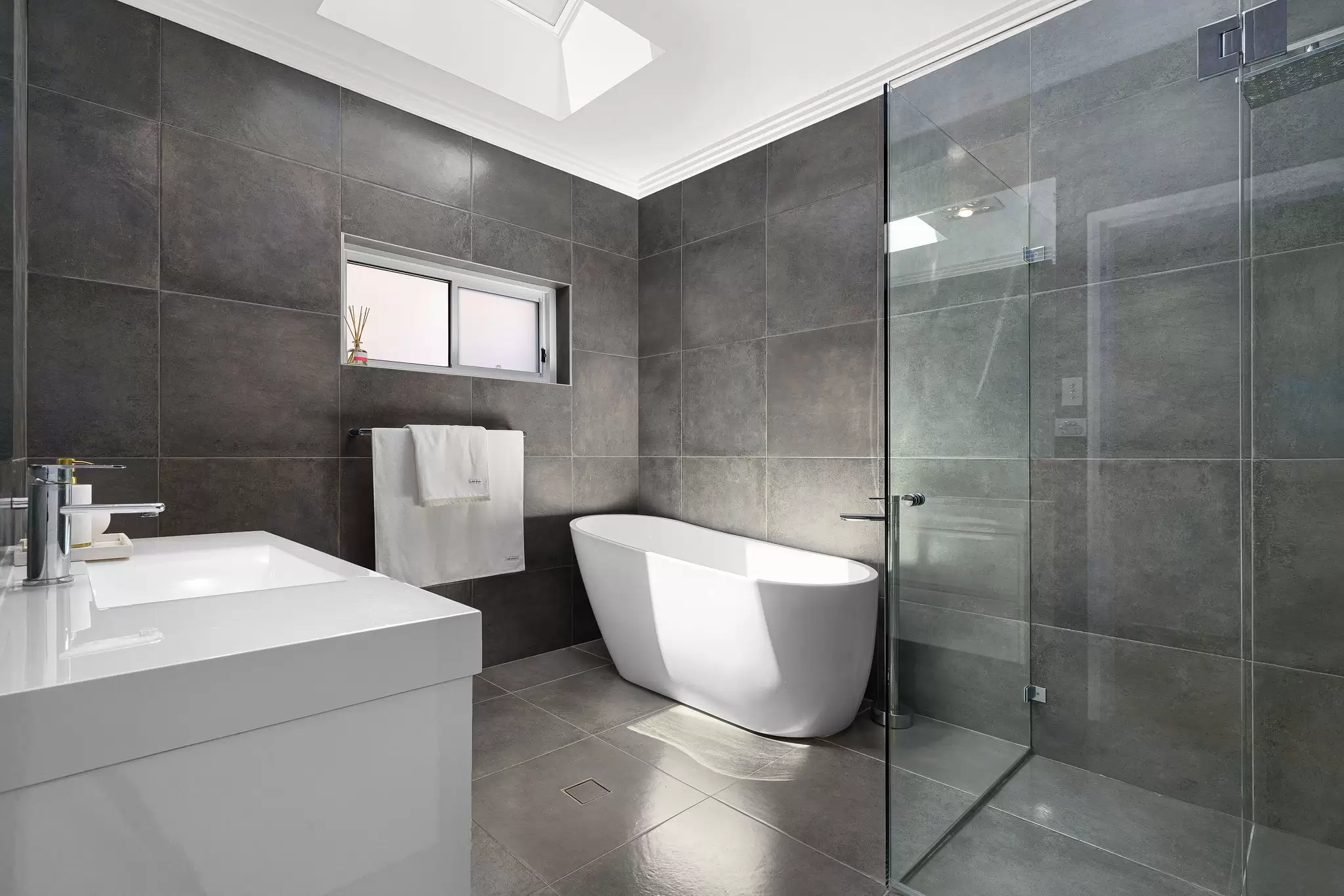 Photo #10: 6 Bell Avenue, Kogarah Bay - For Lease by Gavan Property