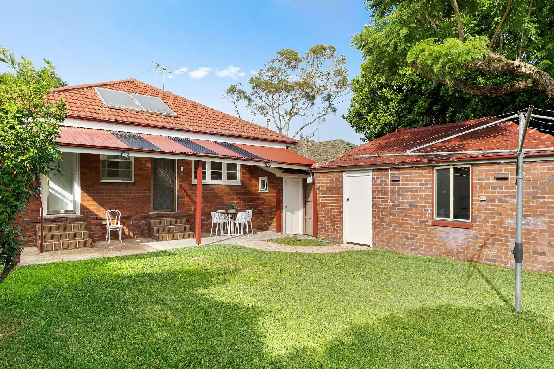 9 Bell Avenue, Kogarah Bay Auction by Gavan Property - image 1