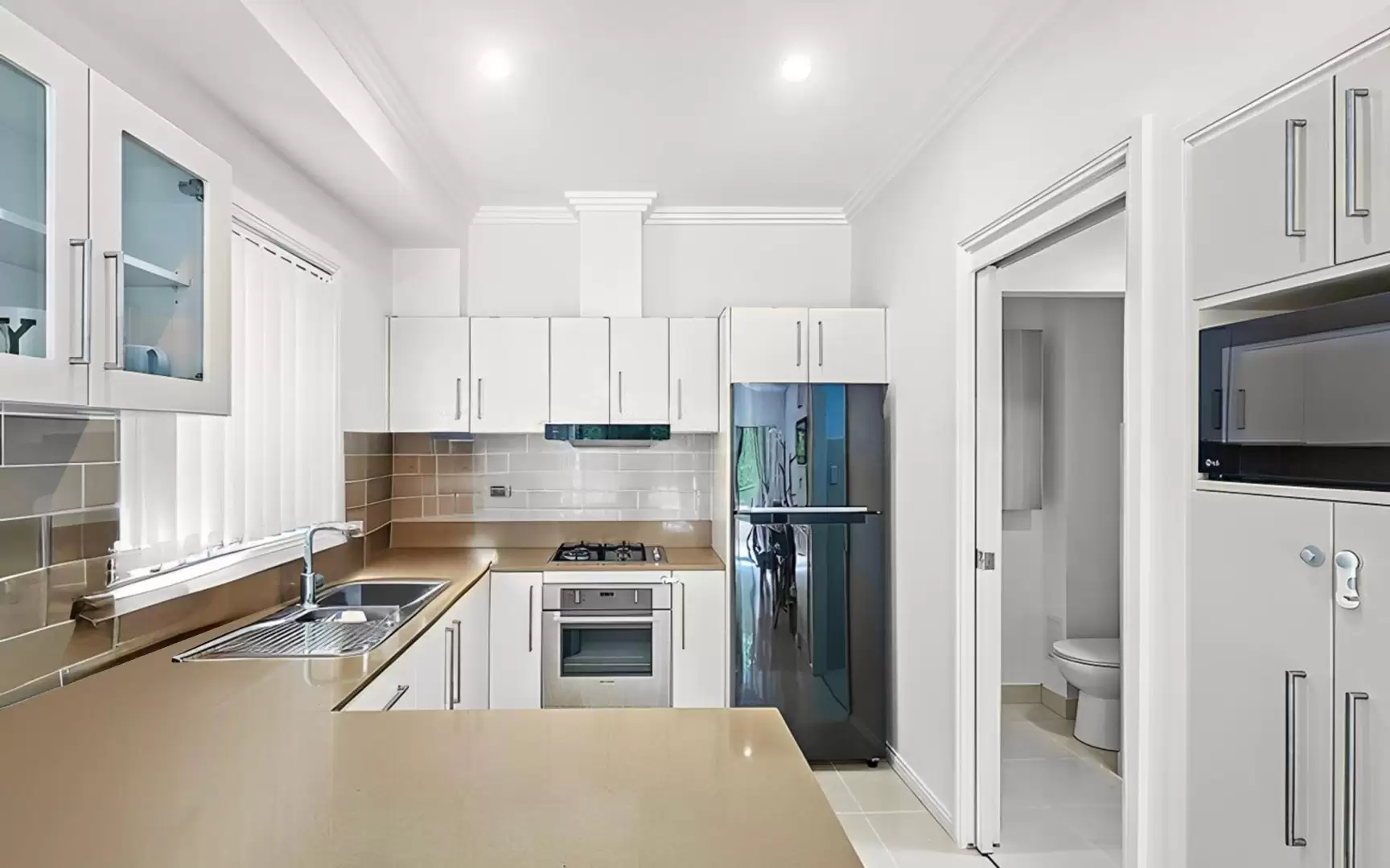 8/8-12 Taylor Close, Miranda Sold by Gavan Property - image 1