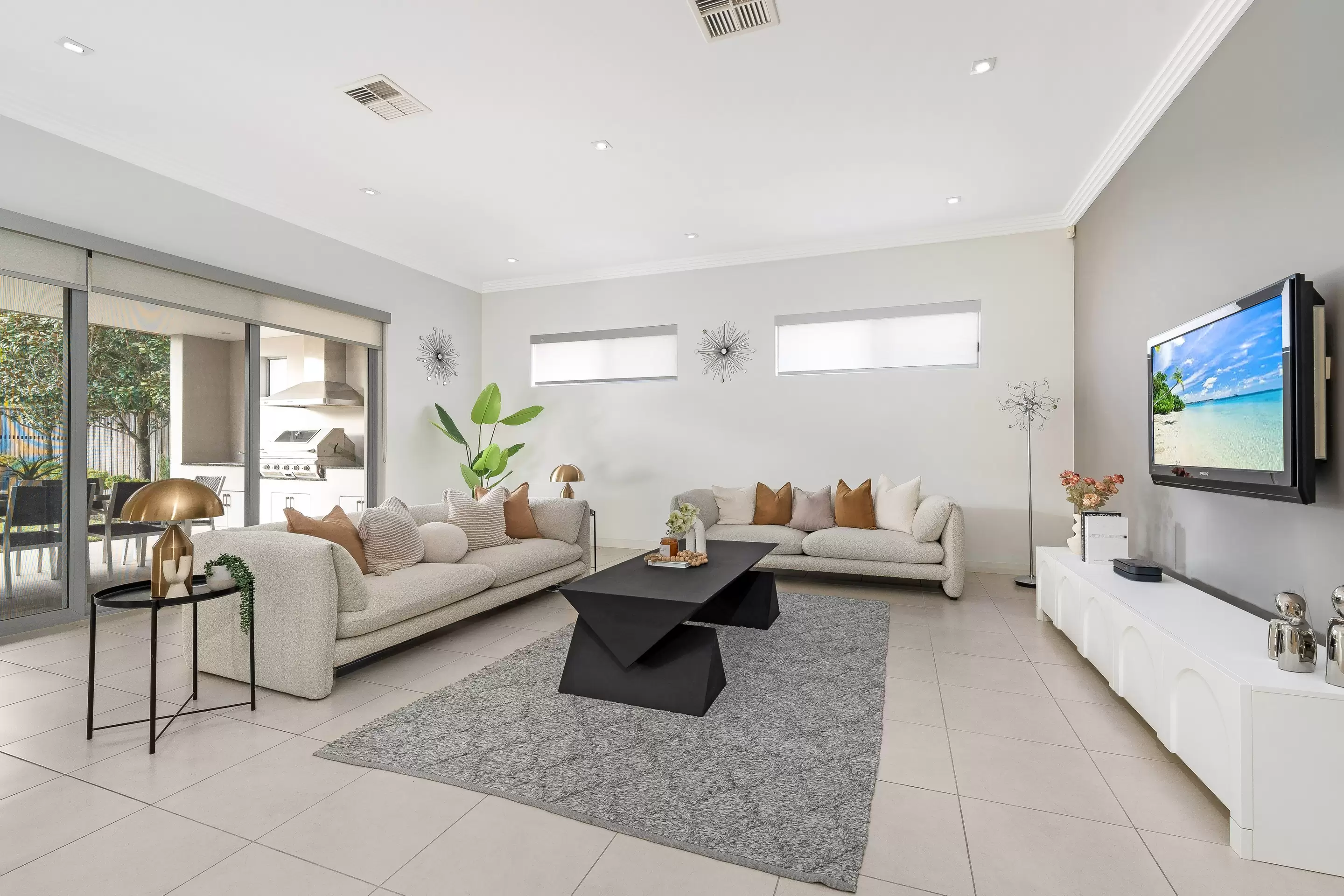 11 William Street, South Hurstville Sold by Gavan Property - image 1