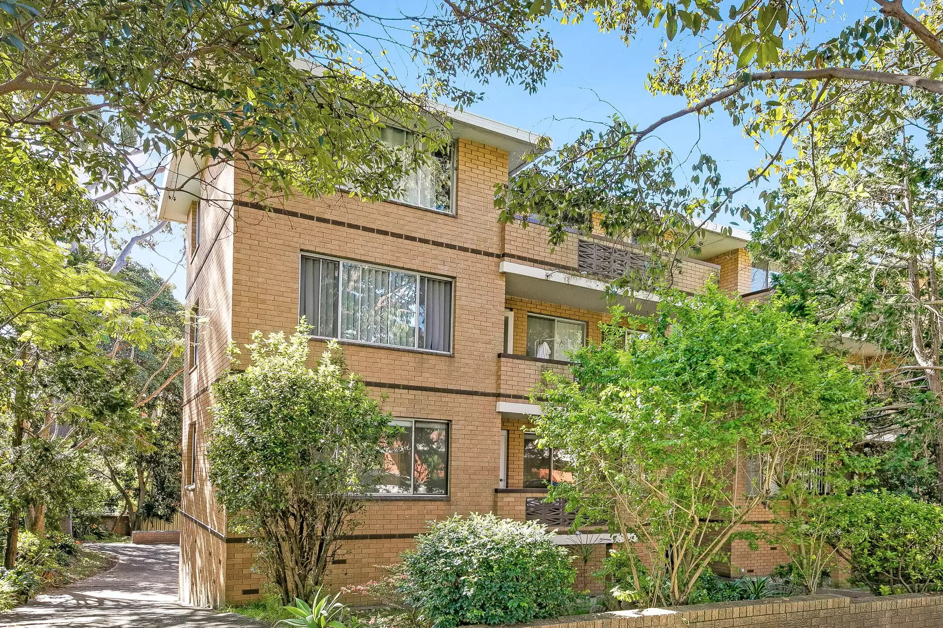 1/14-18 Oxford Street, Mortdale Sold by Gavan Property - image 1