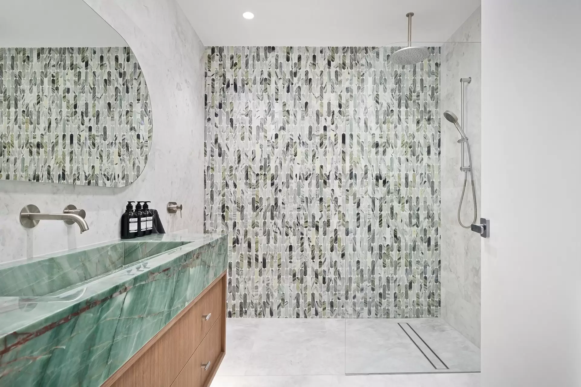 265 Connells Point Road, Connells Point Sold by Gavan Property - image 1