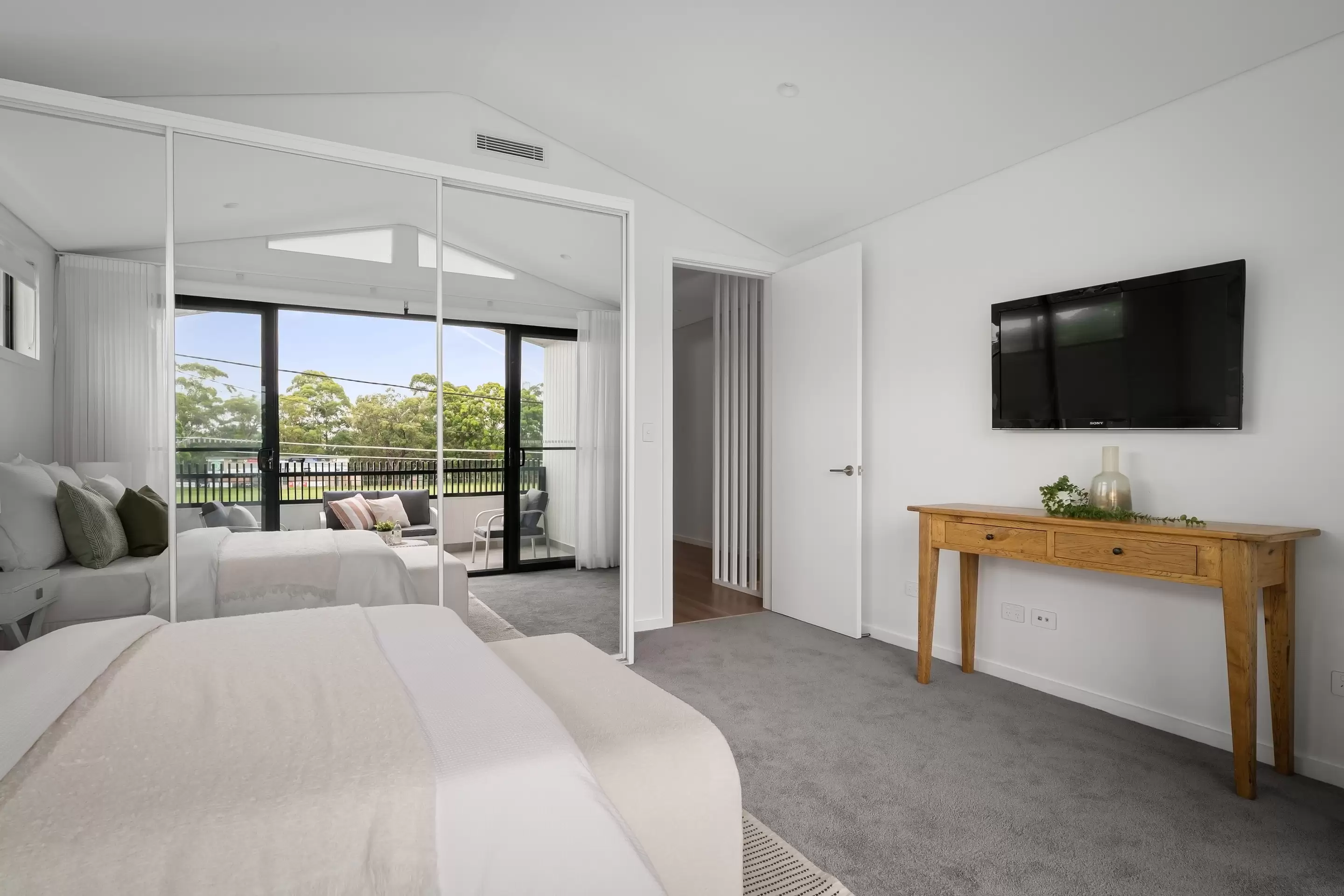 255B Box Road, Sylvania Sold by Gavan Property - image 1