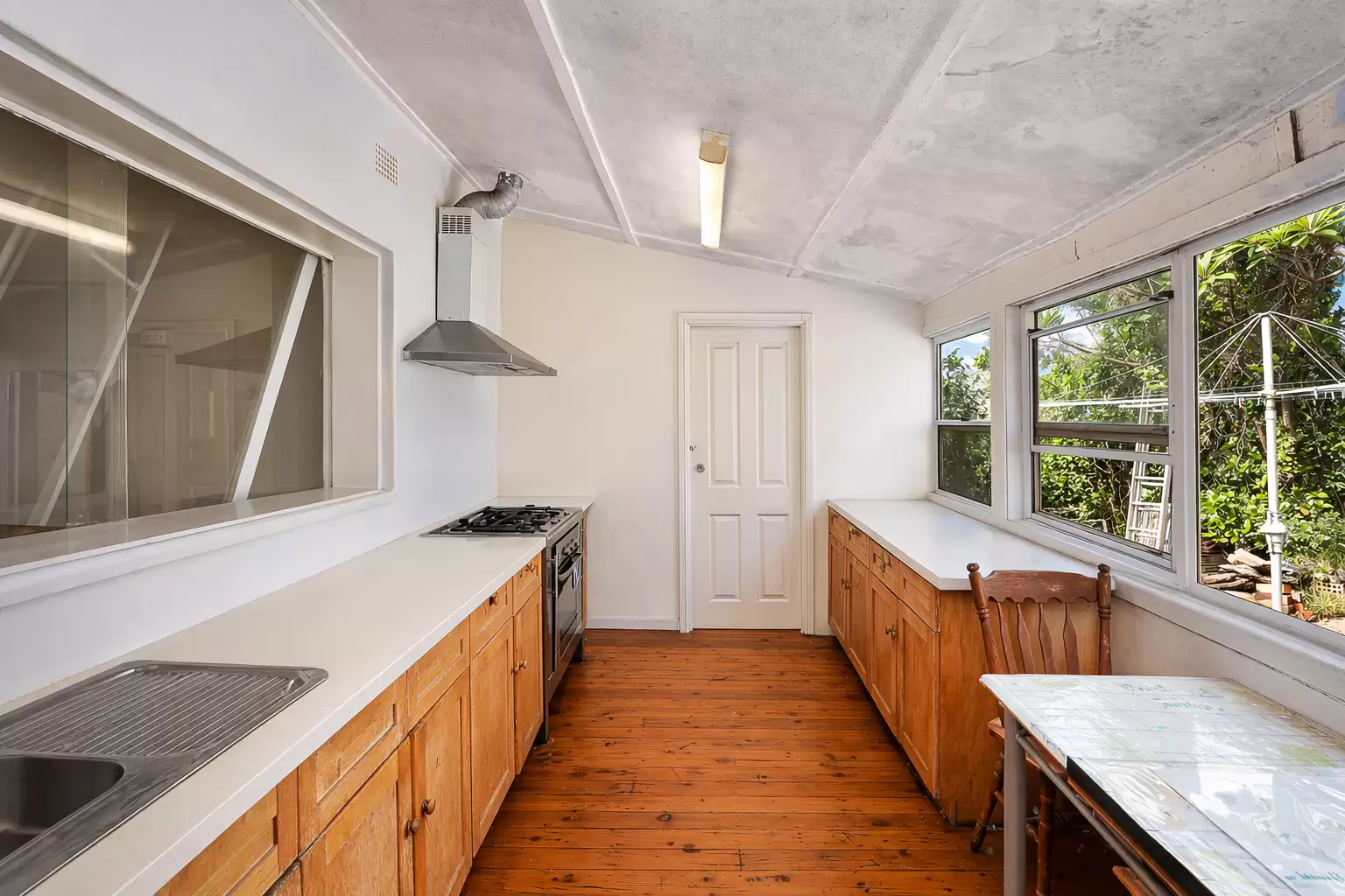 24 Rosebank Crescent, Hurstville Auction by Gavan Property - image 1