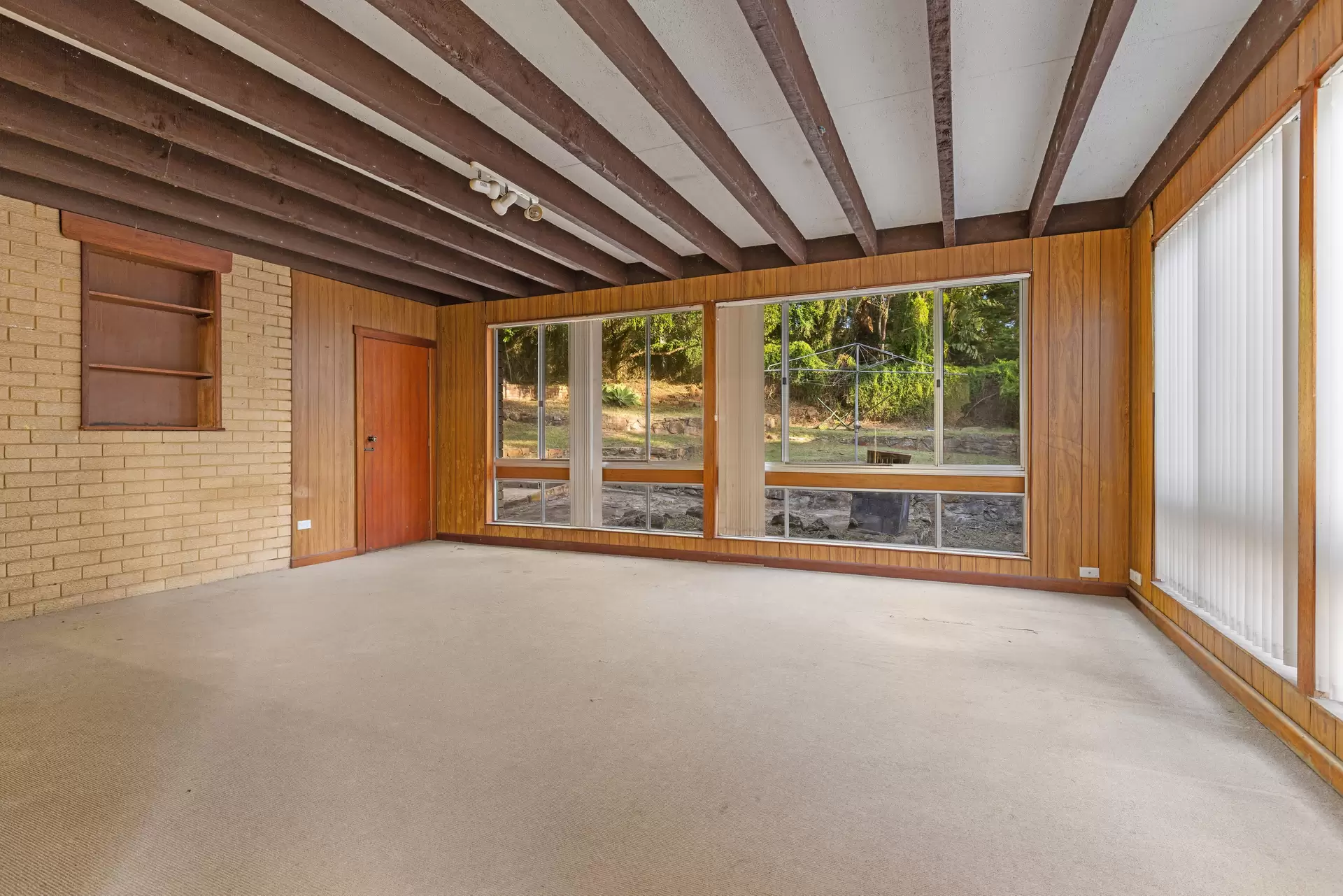 4 Cross Street, Kyle Bay Auction by Gavan Property - image 1