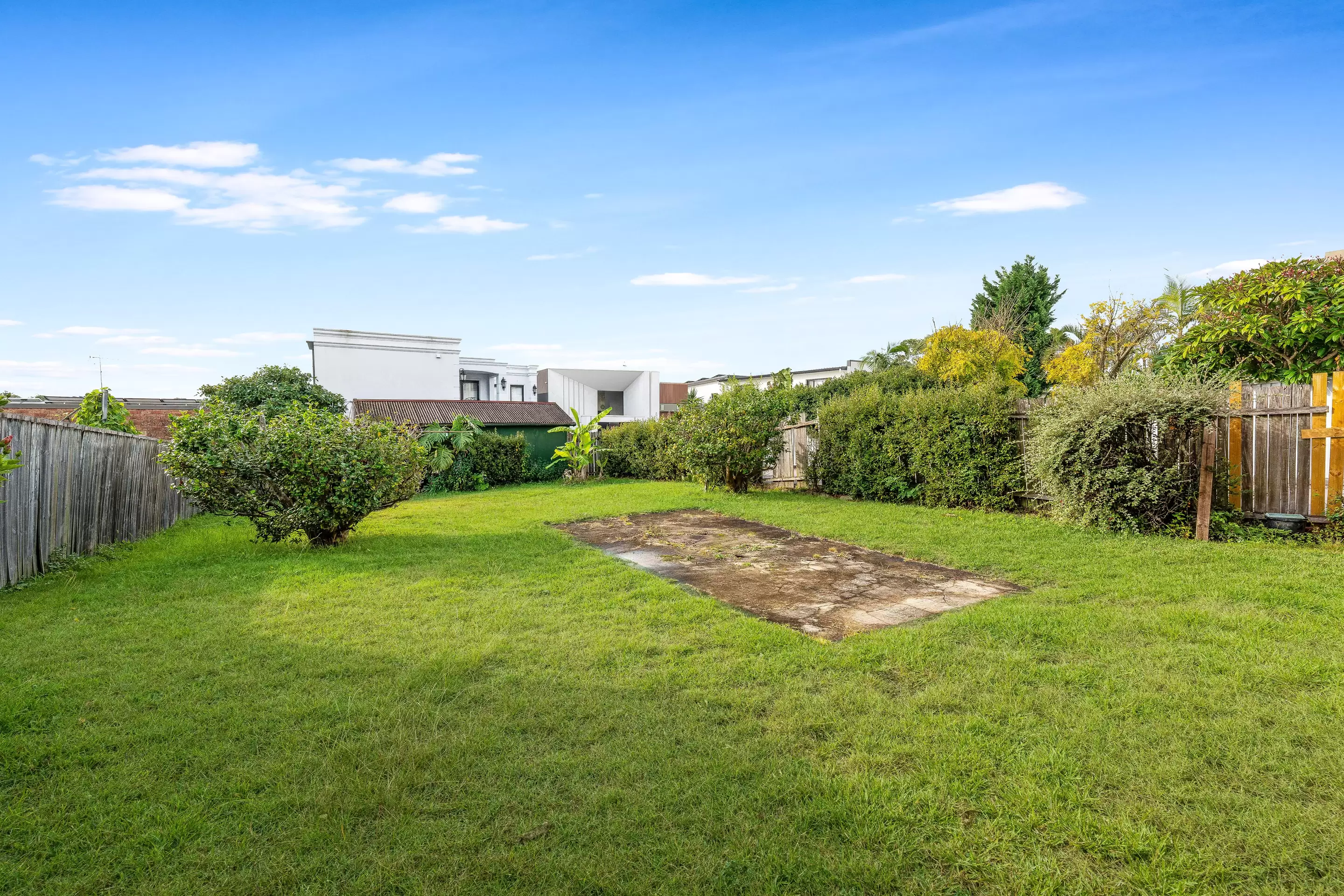 69 Queens Road, Connells Point Auction by Gavan Property - image 1