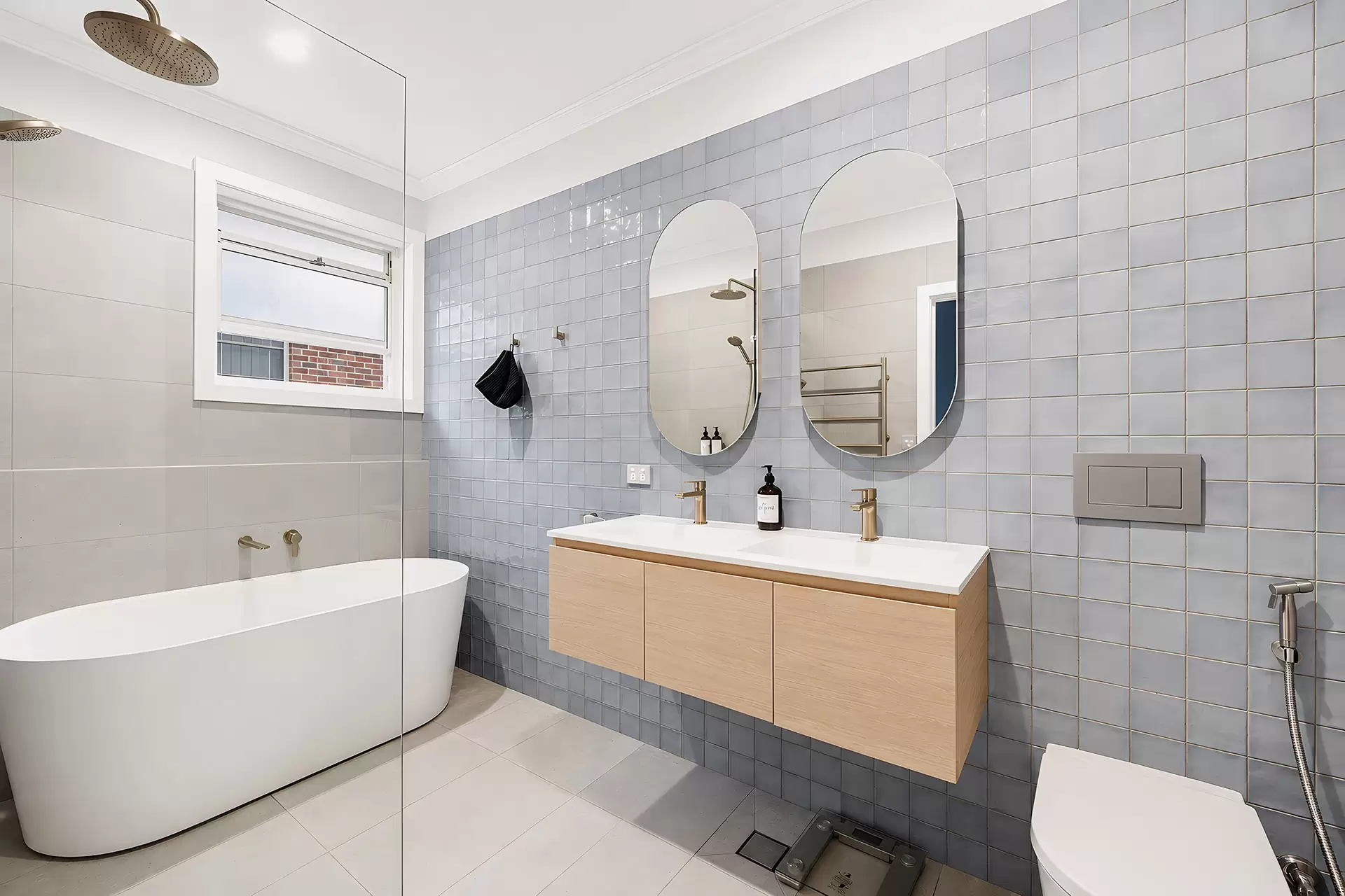 4 Riversdale Avenue, Connells Point For Sale by Gavan Property - image 1