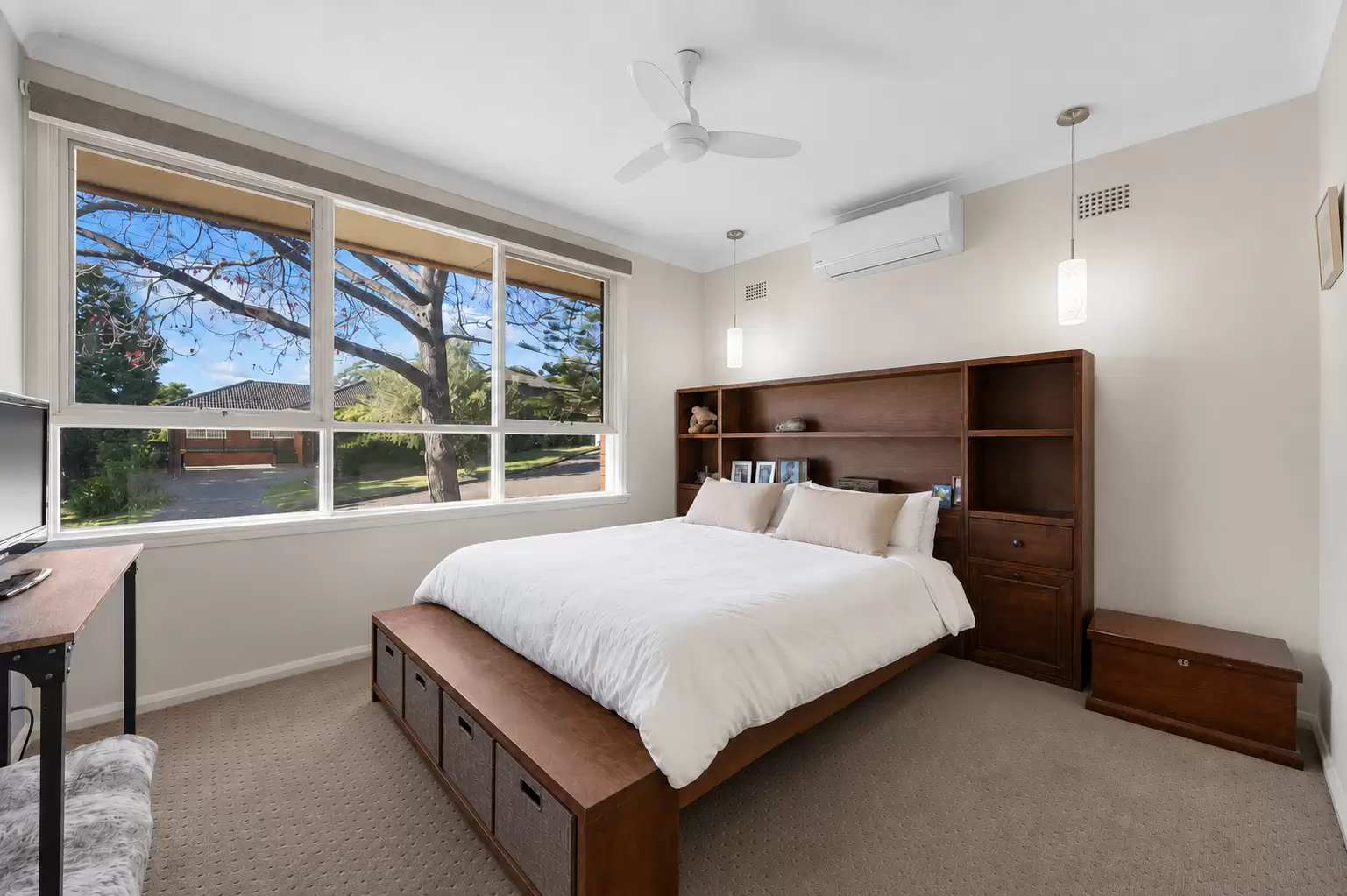 15 Shade Place, Lugarno Auction by Gavan Property - image 1