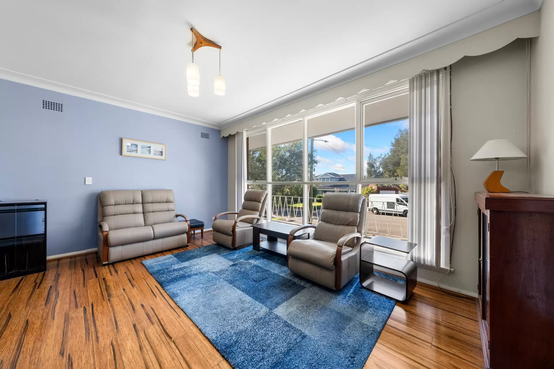 15 Shade Place, Lugarno Auction by Gavan Property - image 1